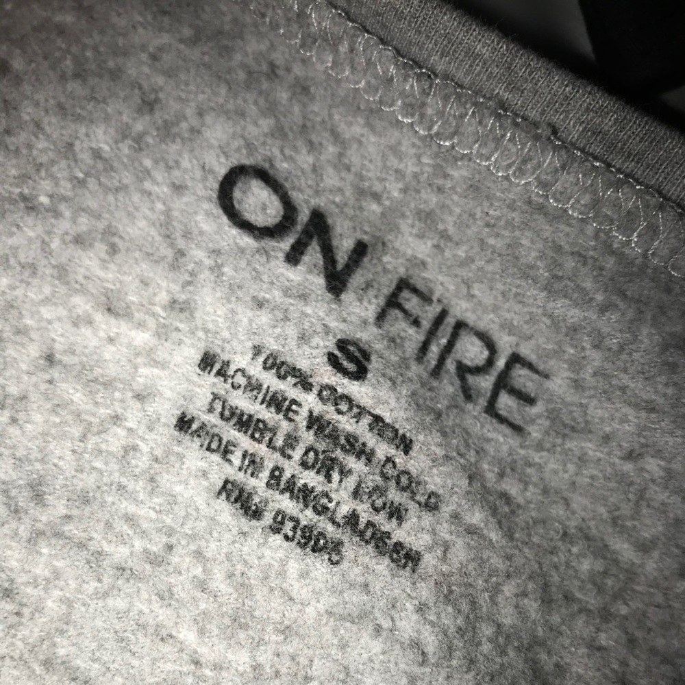 On Fire Rose/ Skull Sweatshirt - Picture 5 of 5